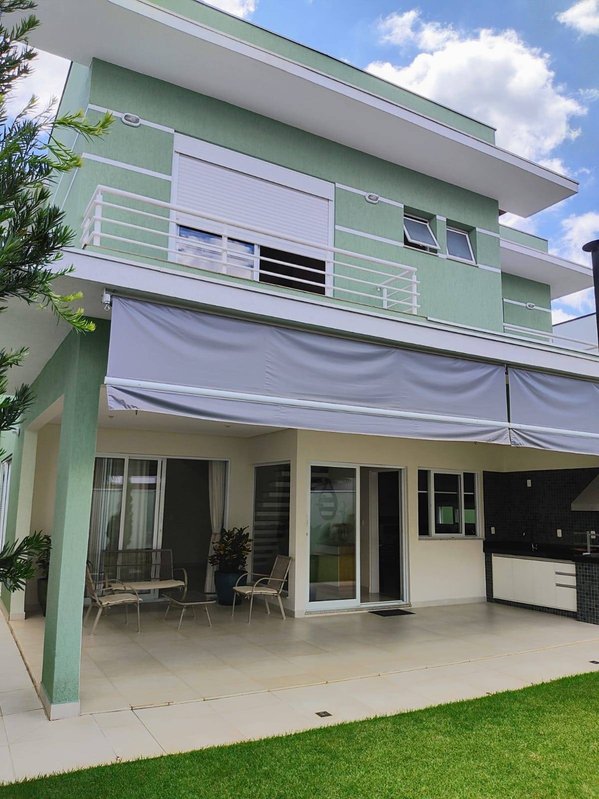 Casa de condomínio à venda com 3 quartos, 236,00m² - ,