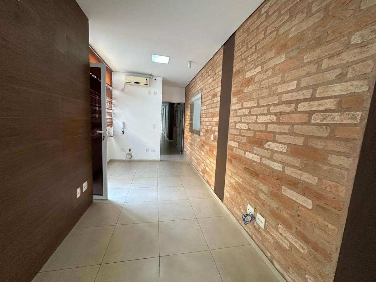  - Prédio Comercial, 254,82 m² Vila Hortência Zona Leste